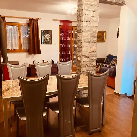Сasa de vacaciones Vikendica Ana