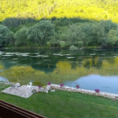 Vikendica Ana Holiday home